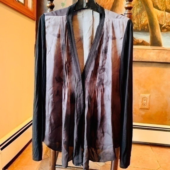 ✨🌹Eli’s Tahari Silk Muted Ombré Gray Black Floral  Blouse /Jacket✨M🌹 - Picture 4 of 6